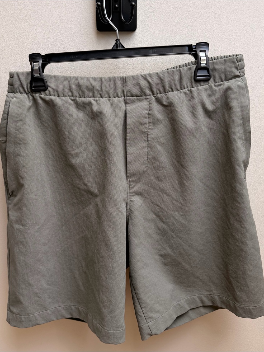 Lululemon Men's Flat Front Elastic-Waist Shorts in Olive Green Medium